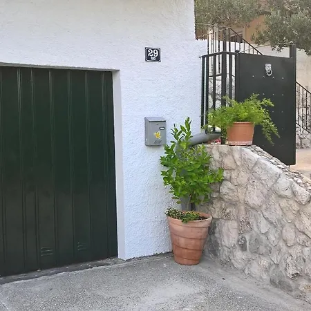 Vila Maslina Βίλα Mlini